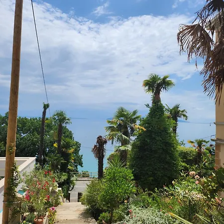 Apartament Secret Garden